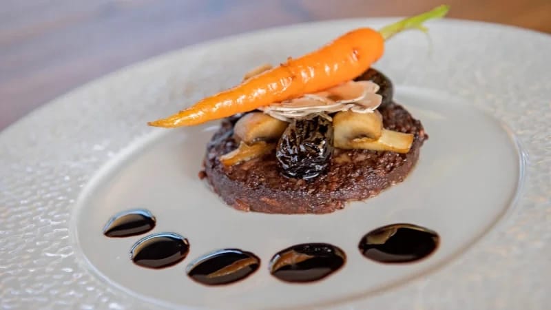 Vegetarisch Eten aan de Voet van de Eiffeltoren: De Opties van Bistro Parisien