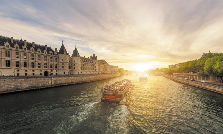 Histoire des Bateaux Parisiens : une croisière au cœur de l’histoire de Paris