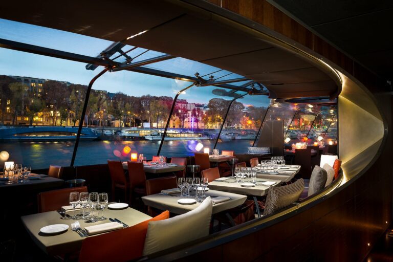 Bateaux Parisiens Dinner Cruise: 2025 Schedules, Prices & Seating Plans