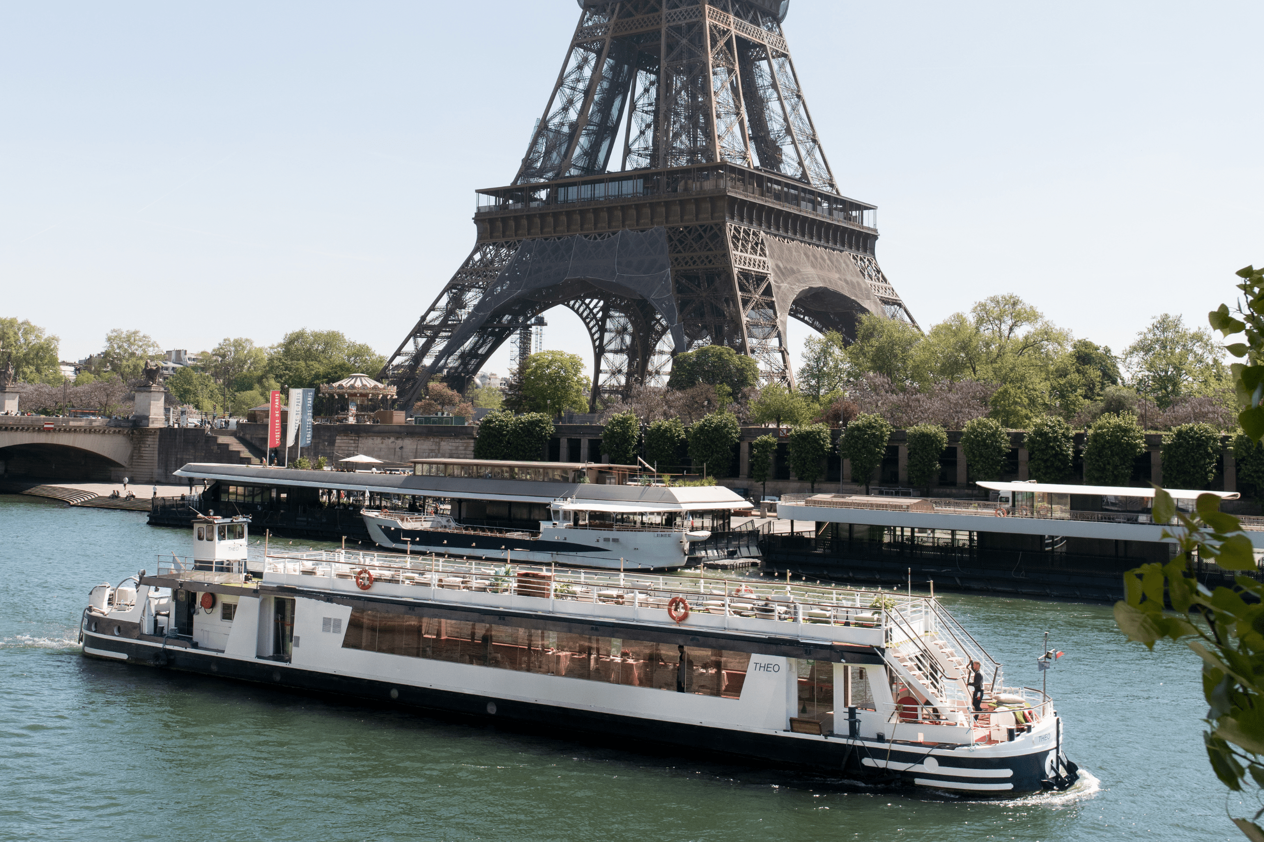 Trattoria en Seine—Italian-style cruise