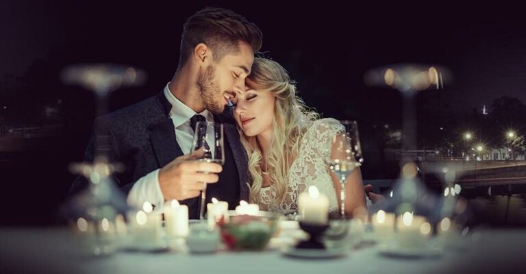 Saint-Valentin 2026 : Le Dîner Croisière Romantique des Bateaux Mouches